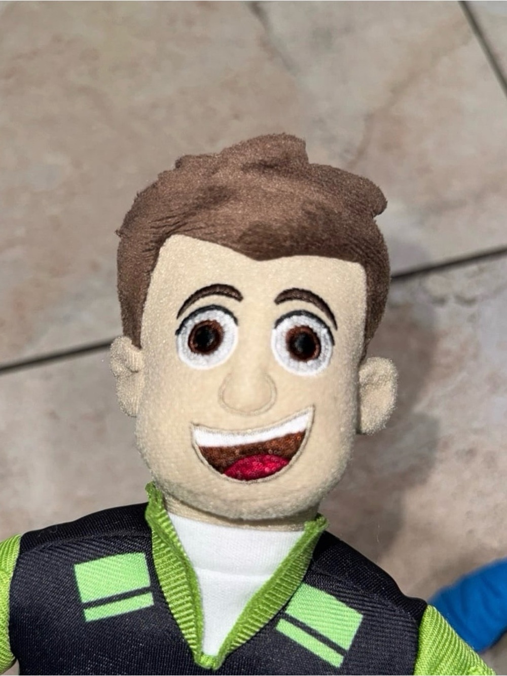 Wild Kratts Chris & Martin Plush Set - Picture 6 of 10